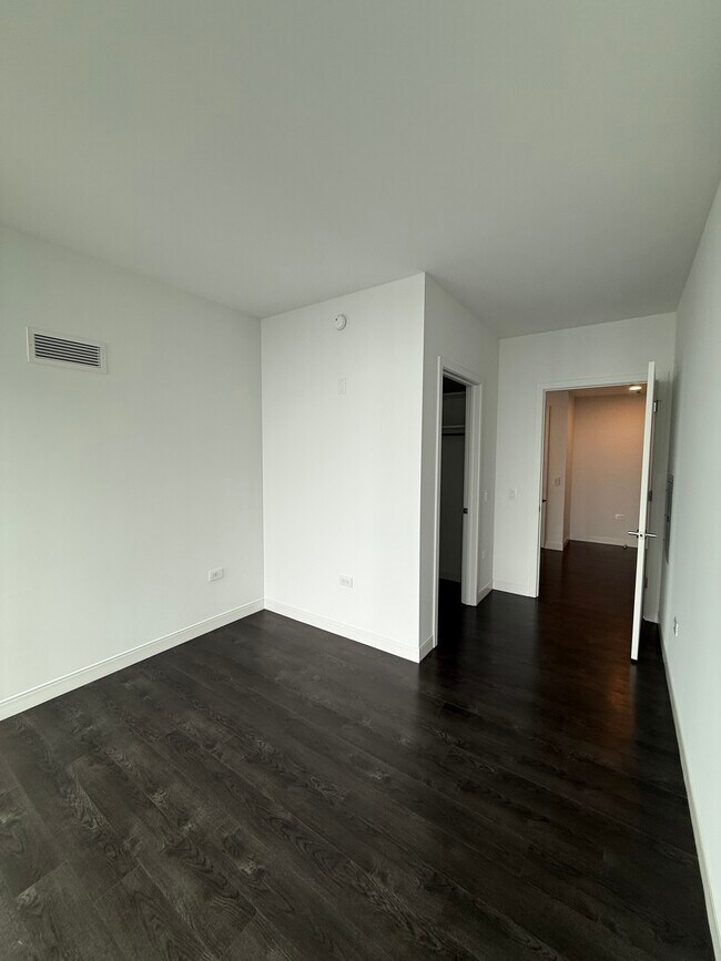 The Chandler Condominiums unit 1706, Chicago, IL 60601 - photo 6
