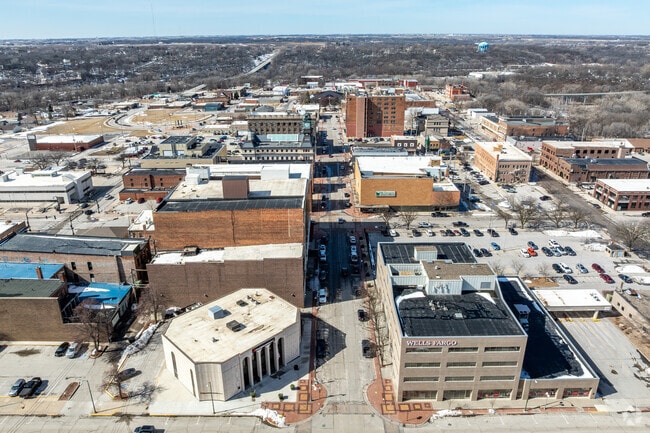 The historic Downtown Fort Dodge has a variety of buildings, businesses, and entertainment.