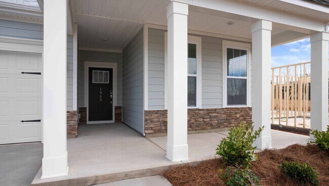 312 Fiery Rd, Mauldin, SC 29607 - photo 3