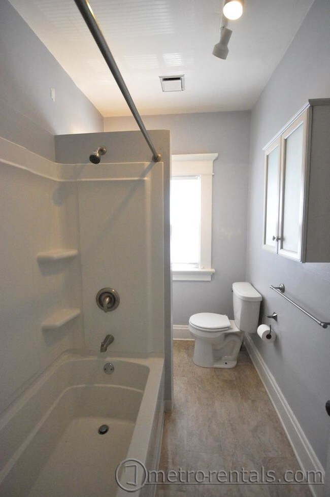 195 Thurman Ave unit A, Columbus, OH 43206 - photo 7