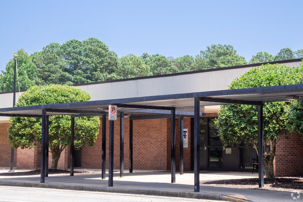 Main entrance to Norton Elementary School in Outlying Gwinnett County, Snellville GA