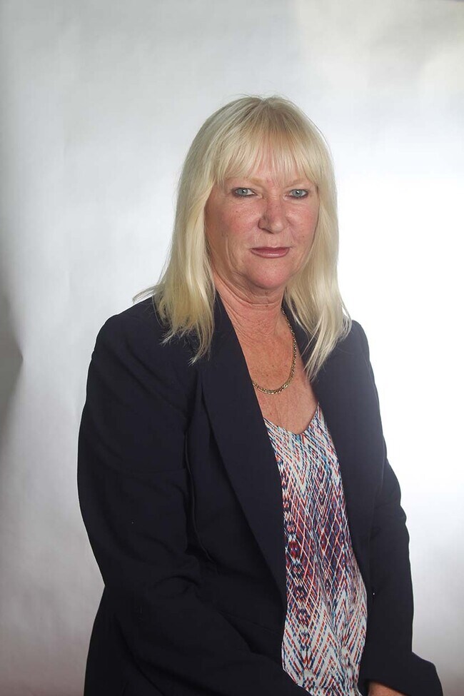 Elvira Mitchell