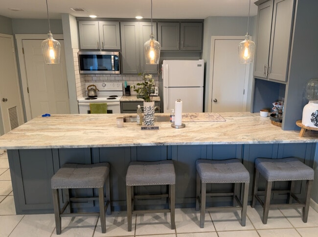 604 Highcrest Dr unit The Hideaway, Granite Shoals, TX 78654 - photo 4