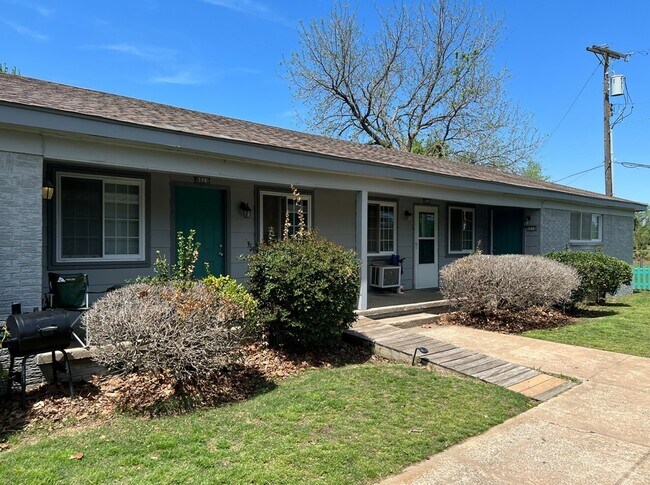 Hideaway Cove Apartments