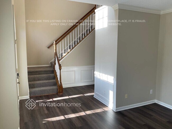 8932 Coppermine Ln, Charlotte, NC 28269 - photo 4