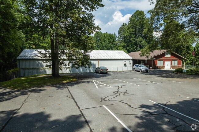 Upward Adventist is a smaller elementary and middle school in the area.