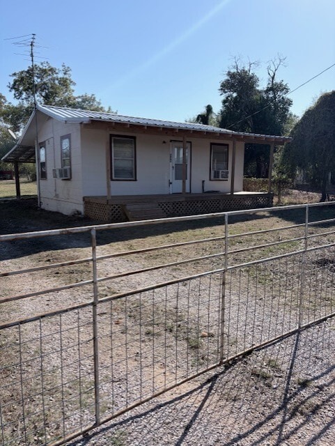 849 Aspen Ln, Cottonwood Shores, TX 78657 - photo 1