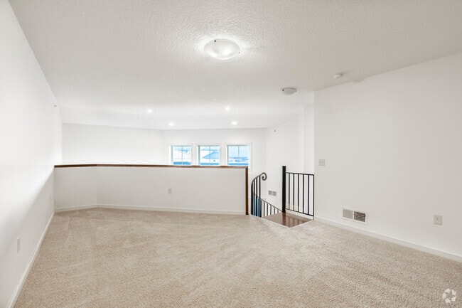 Quayside Wayzata, Wayzata, MN 55391 - photo 7