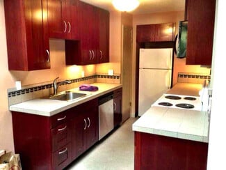 2802 SE 67th Ave Unit 6, Portland, OR 97206
