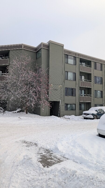 2201 Romig Place unit 208, Anchorage, AK 99503 - photo 1