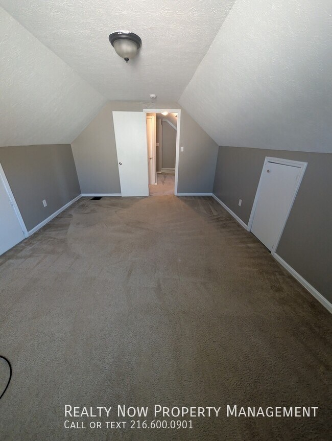 14804 Rockside Rd, Maple Heights, OH 44137 - photo 5