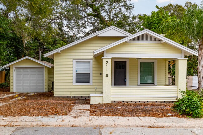 Highland Oaks has several small bungalow type homes.