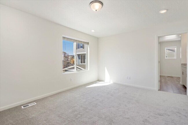 401 E Kanab Creek Dr, Saratoga Springs, UT 84045 - photo 7