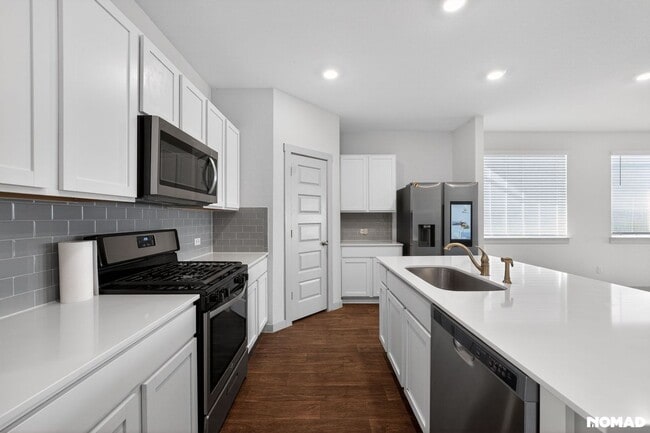 210 Big Cypress Byu Rd, Hutto, TX 78634 - photo 2