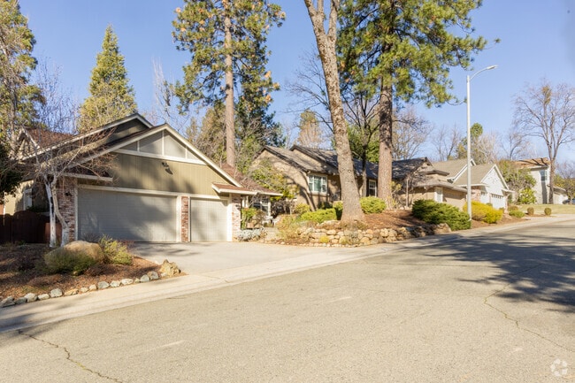 Northern Grass Valley neighborhoods feature homes with mid-sized lots and open space.