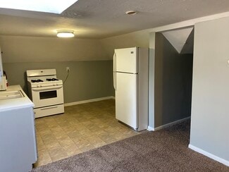 3915 Southern Pkwy Unit 4, Louisville, KY 40214