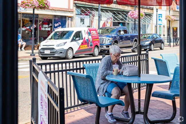 Grab a coffee, relax and read a book in Barberton.