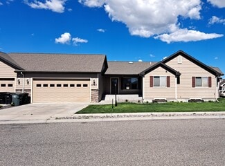 1423 Chesapeake Ln, Billings, MT 59101