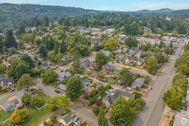 Aerial view of the historic residential neighborhood of Willamette in West Linn, Oregon.