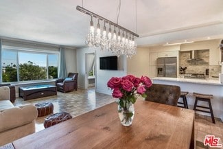434 S Canon Dr Unit Beverly Hills 3bdr 2bath, Beverly Hills, CA 90212