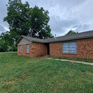606 Weaver Rd, West Memphis, AR 72301