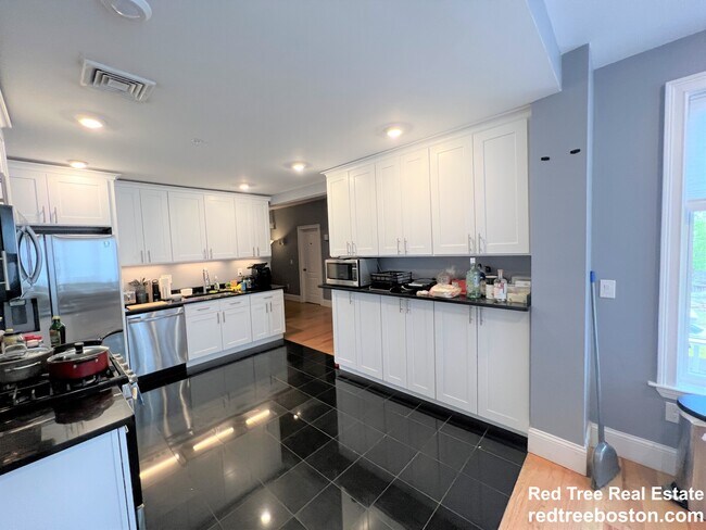 1778 Commonwealth Ave unit 1, Brighton, MA 02135 - photo 2