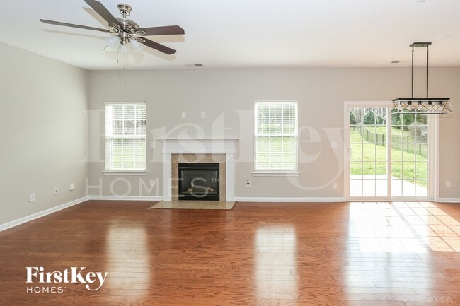 2250 Laurens Dr, Concord, NC 28027 - photo 4