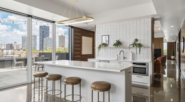 1131 W Winona St unit A409, Chicago, IL 60640 - photo 7