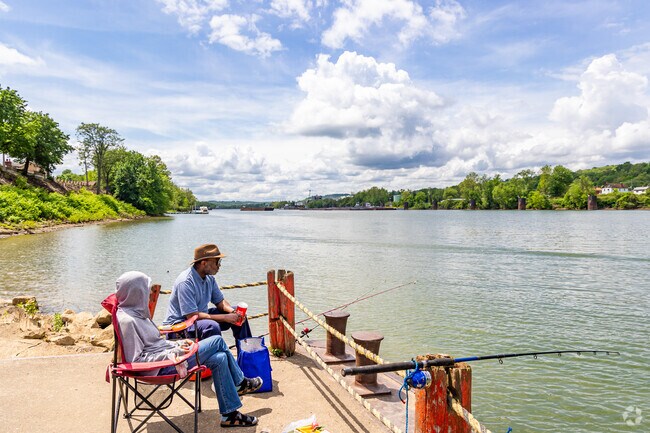 See if the fish are biting at Elizabeth Riverfront Park.