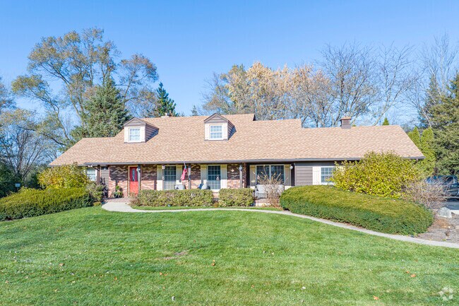 Grass Lake has beautiful and spacious single family homes in quiet suburbs.