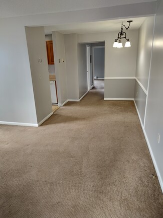 72 van Block Ave Unit 72 Van Block Ave 7B, Hartford, CT 06106