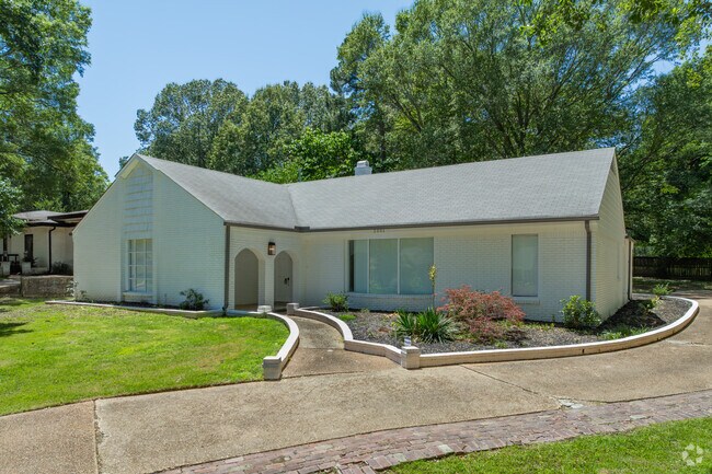 Poplar Pines is dotted with cozy ranch-style homes.