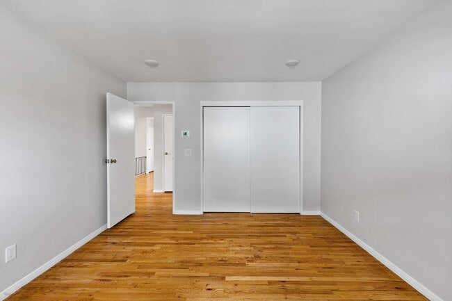 Rosol Court Apartments, Saddle Brook, NJ 07663 - photo 6