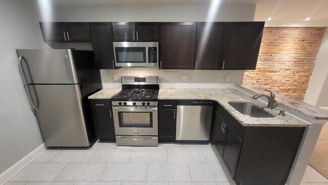 816 S 5th St unit A, Philadelphia, PA 19147 - photo 4