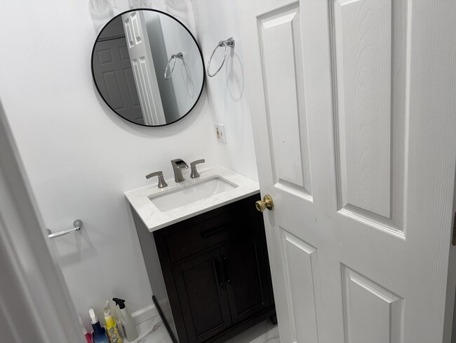 48 1/2 3rd St unit Multi family, Newark, NJ 07107 - photo 3