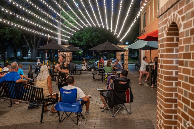 Downtown Houma is less than 30 minutes from Lockport Heights.