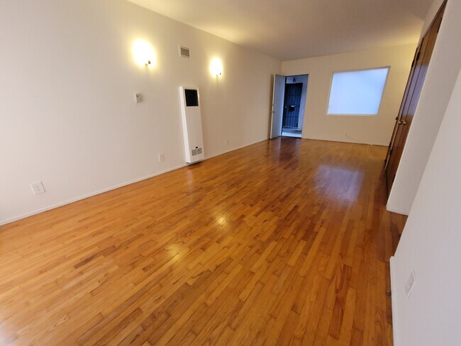 2360 Walgrove Ave unit 3, Los Angeles, CA 90066 - photo 6