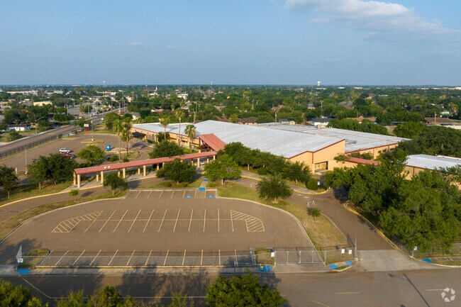 Kelly Pharr Elementary School serves grades Pre-K to 5th grade in the Pharr area.