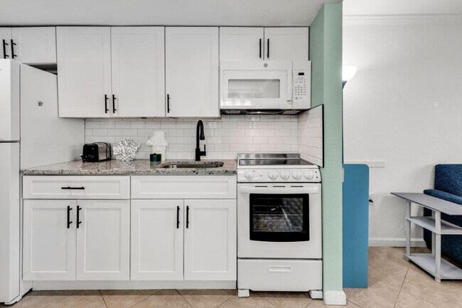 2001 S Ocean Blvd unit ID1266276P, Myrtle Beach, SC 29577 - photo 6