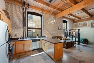 127 5th St NE Unit 106, Minneapolis, MN 55413