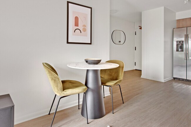 903 S Ashland Ave unit FL10-ID1385, Chicago, IL 60607 - photo 6