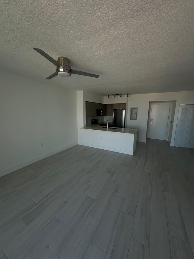 680 NE 1st St Unit A1, Dania, FL 33004