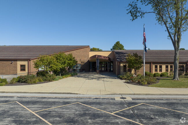 Forest Dale Elementary School, Rankings & Reviews - Homes.com