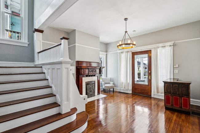 1118 Colquitt Ave NE unit CarriageHouse, Atlanta, GA 30307 - photo 6