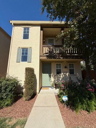 5004 Ocean Ln, Elk Grove, CA 95757