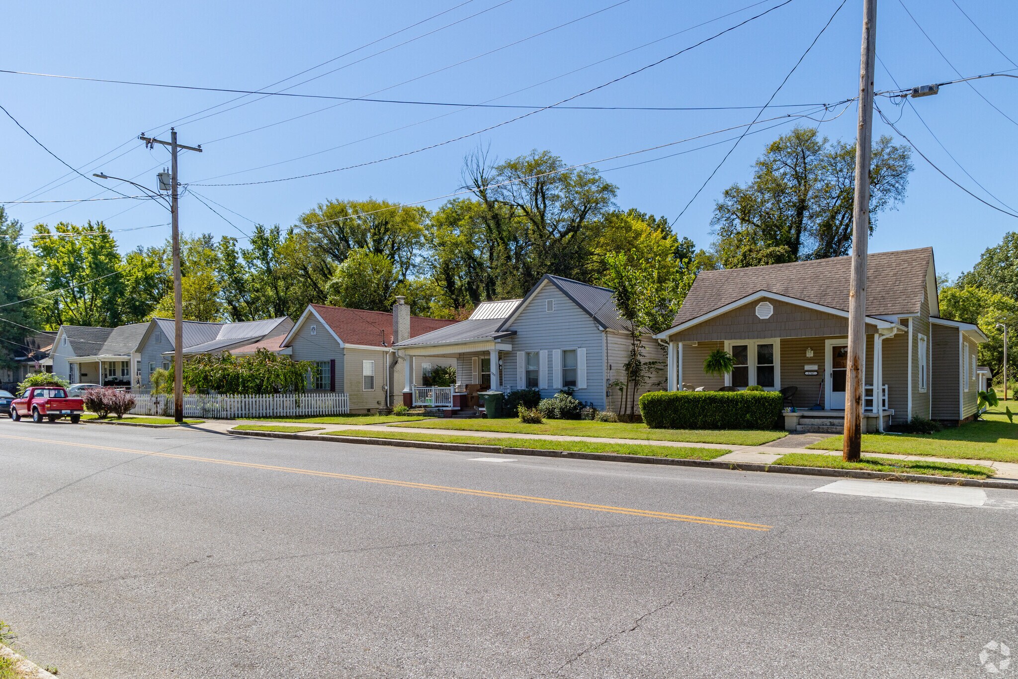 Multiple styles of homes can be found in Kolb Park.