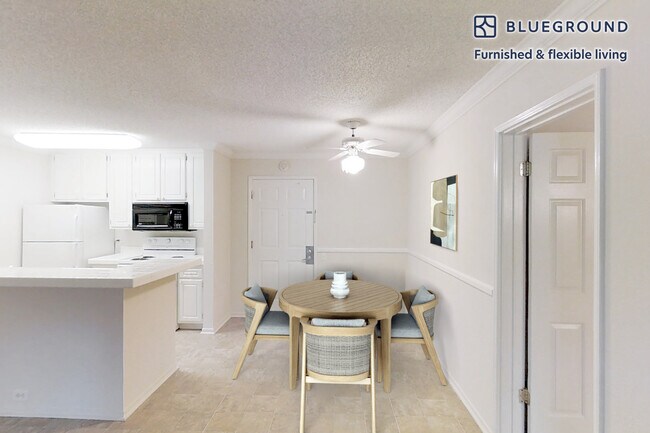 555 W Middlefield Rd unit FL1-ID10701A, Mountain View, CA 94043 - photo 5