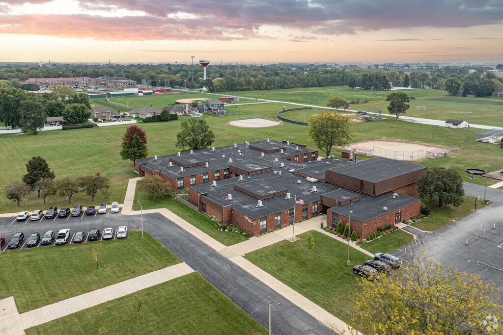 Je-Neir Elementary School boast a student teacher ratio of 14-1