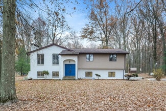 3721 Wilson Sharpsville Rd, Cortland, OH 44410