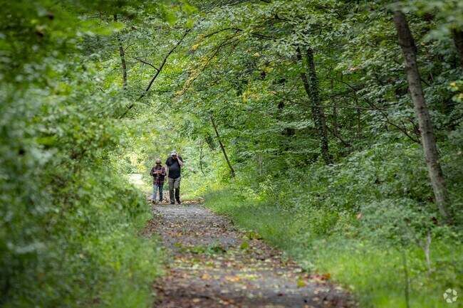 Kings Park has scenic trails to walk and enjoy the outdoors.